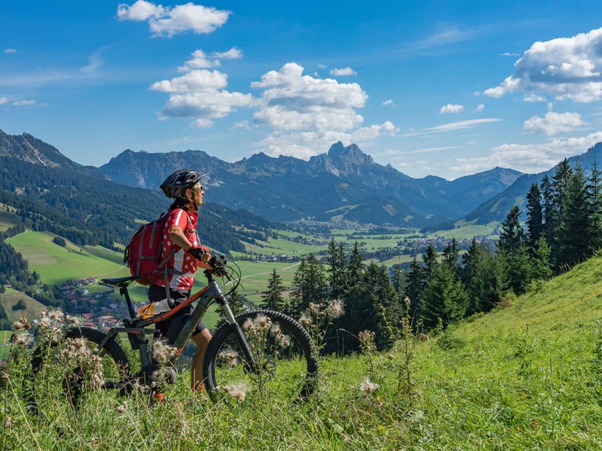 chemins culturels et paysages à vélo et à pied