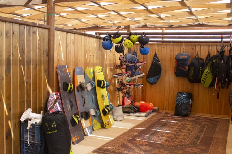 Équipement de kitesurf en Égypte - Location de planches, harnais et ailes à Wadi Lahami.