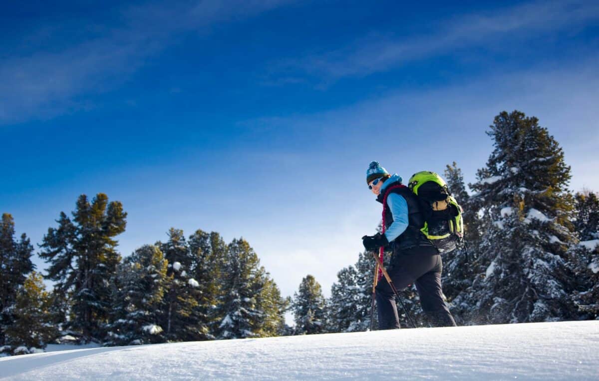 Randonnée en raquettes à travers les montagnes du Capcir