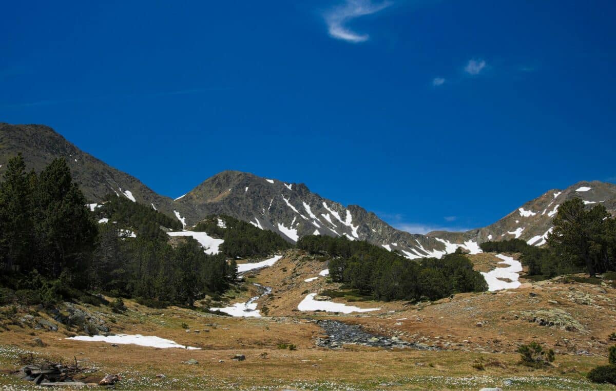 Paysage enneigé dans les montagnes du Capcir